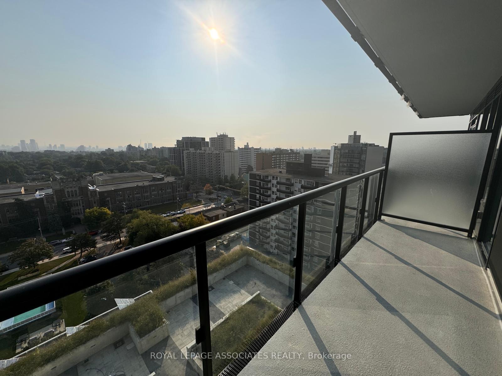 Photo 5 of Unit 1311, 127 Broadway Avenue, Toronto, Mount Pleasant West — HOMEH