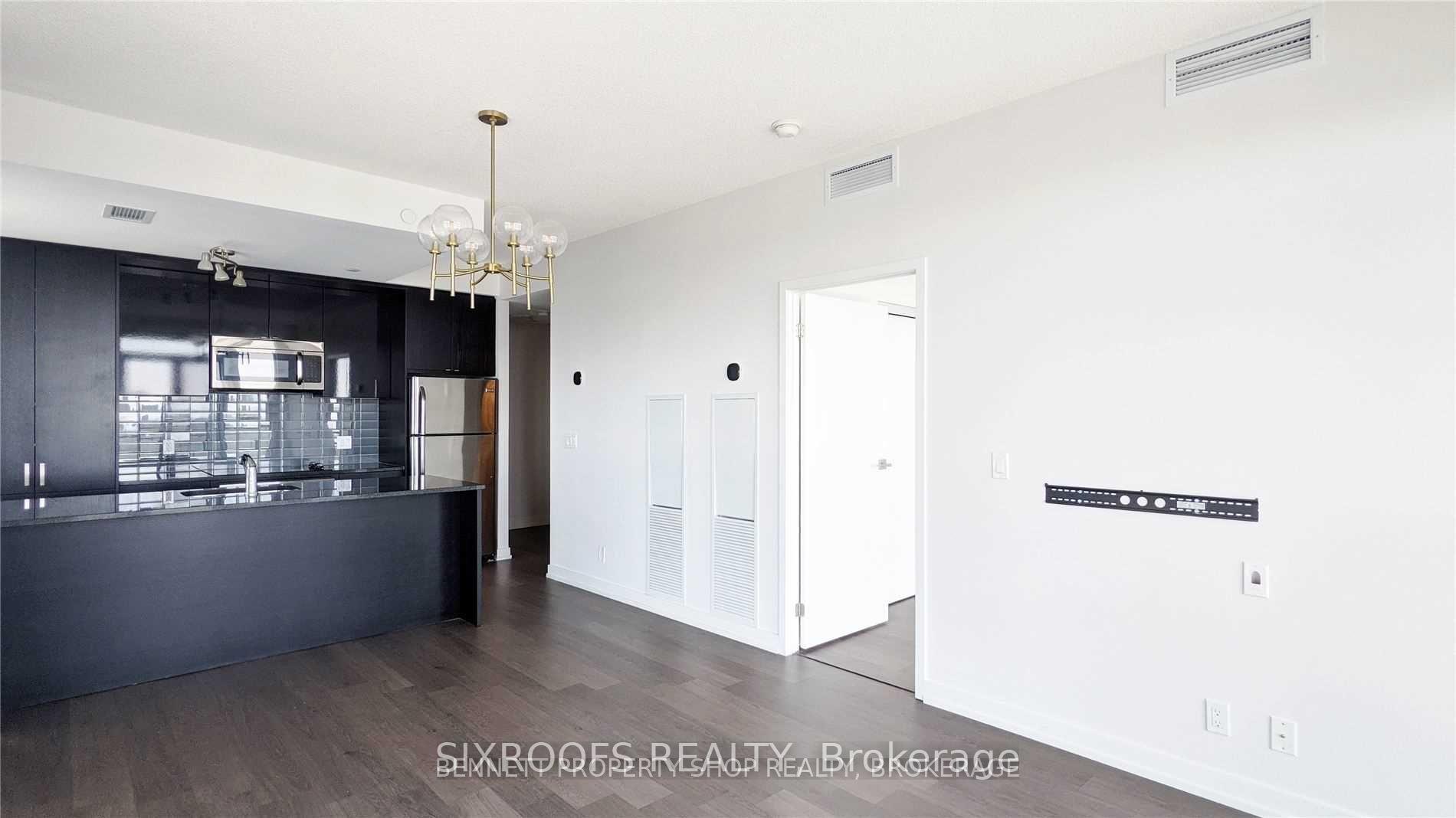 Photo 3 of Unit 2920, 98 Lillian Street, Toronto, Mount Pleasant West — HOMEH