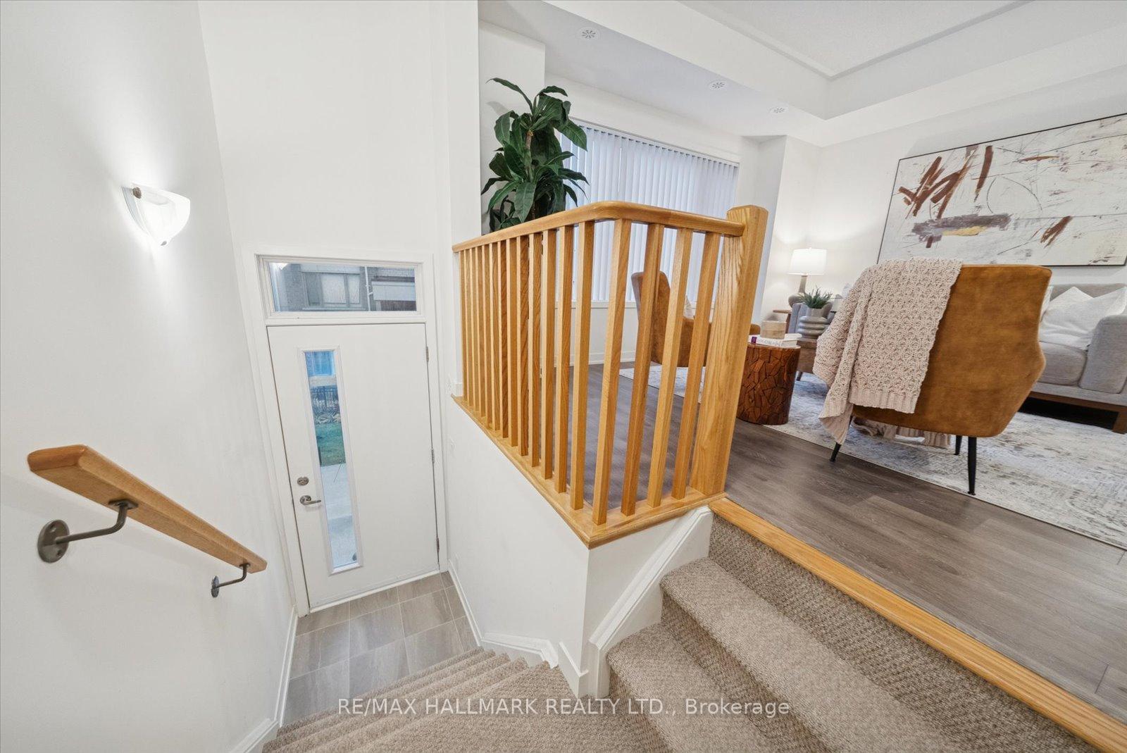 Photo 9 of Unit 803, 1525 Kingston Road, Pickering, Town Centre — HOMEH