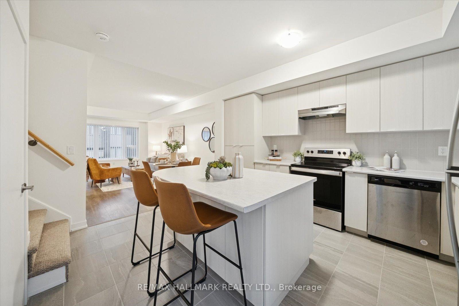 Photo 7 of Unit 803, 1525 Kingston Road, Pickering, Town Centre — HOMEH