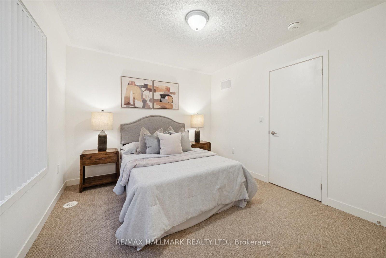 Photo 5 of Unit 803, 1525 Kingston Road, Pickering, Town Centre — HOMEH