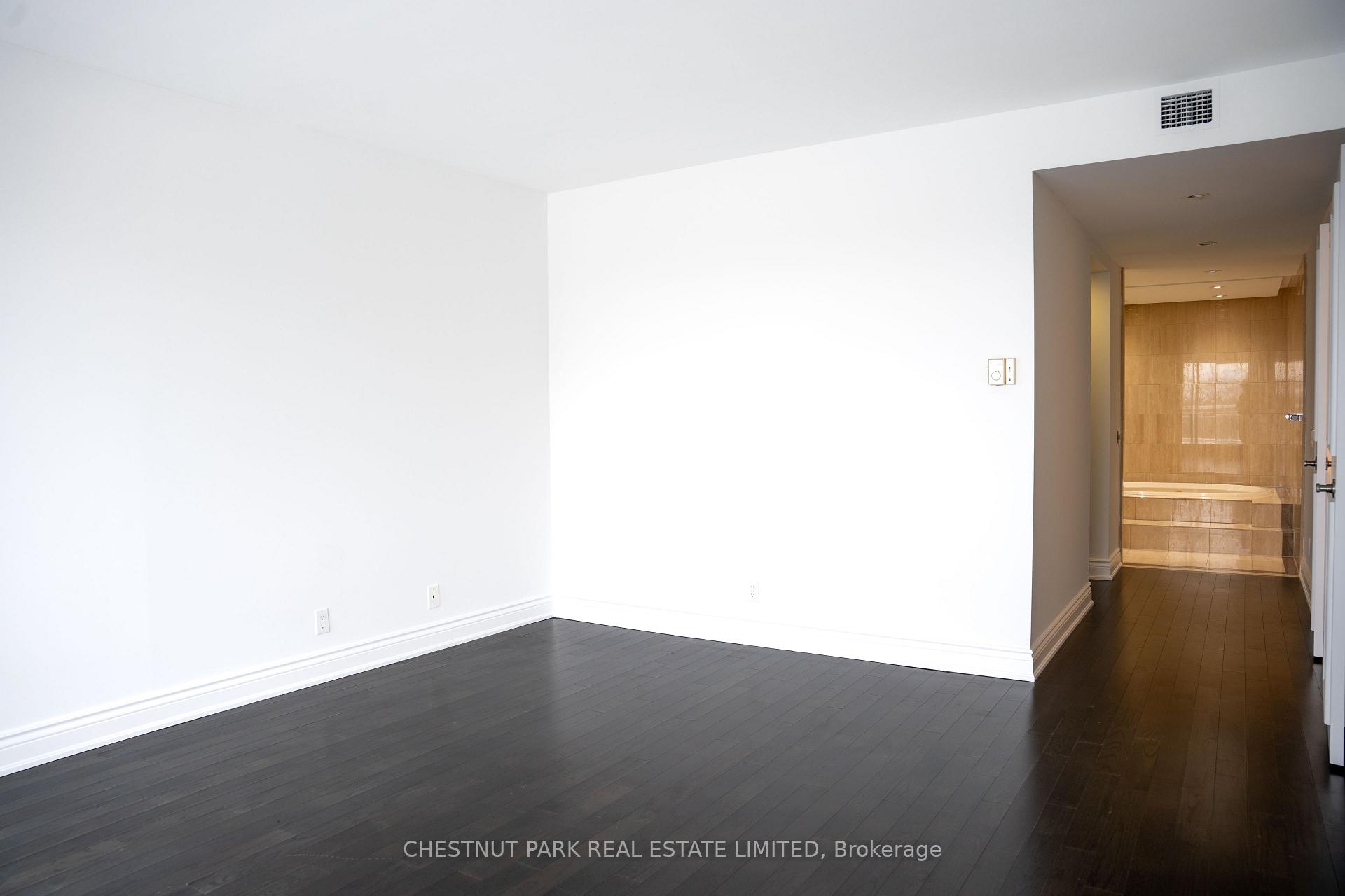 Photo 3 of Unit 306W, 480 Queens Quay, Toronto, Waterfront Communities — HOMEH