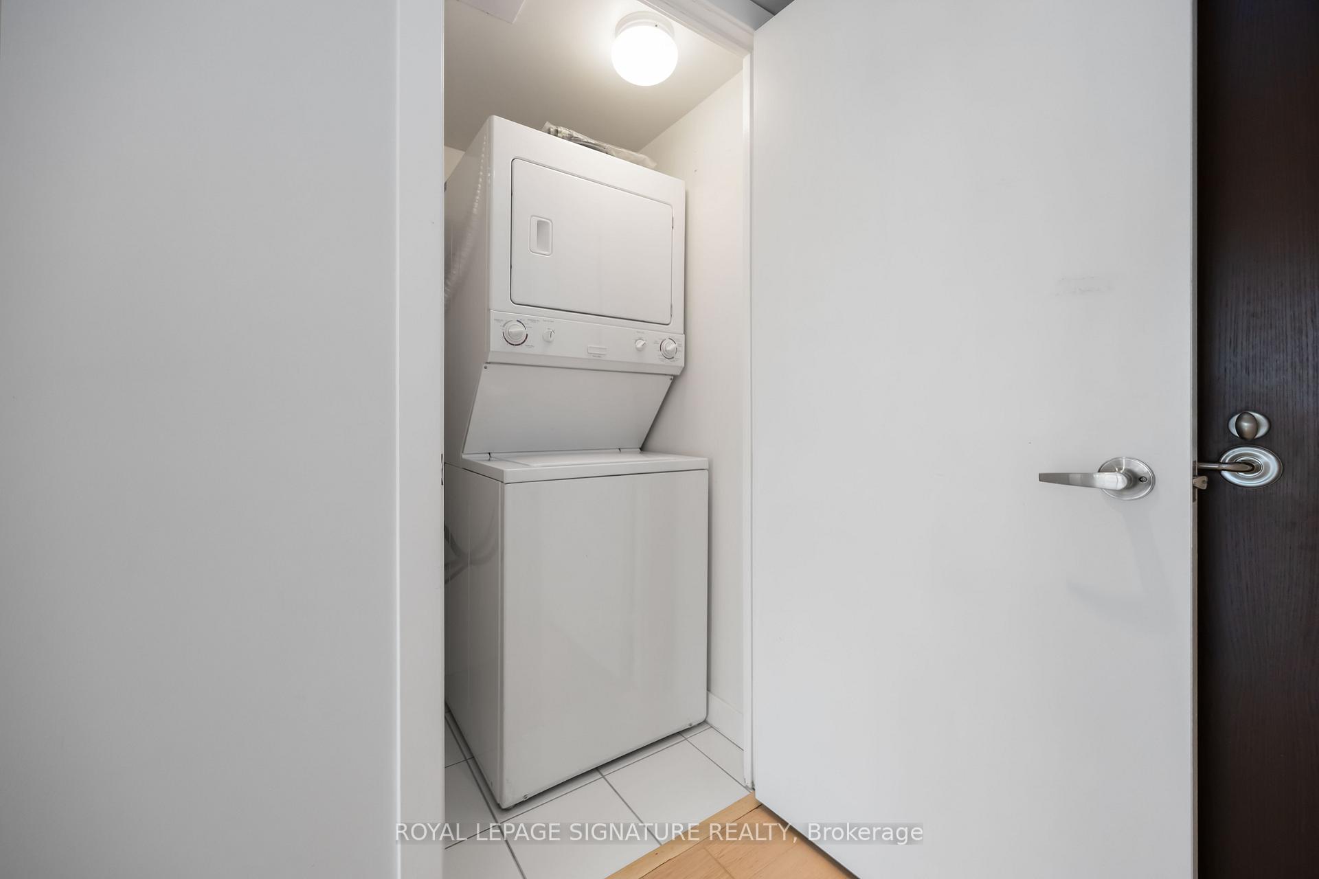 Photo 2 of Unit 416, 80 Western Battery Rd, Toronto, Niagara — HOMEH