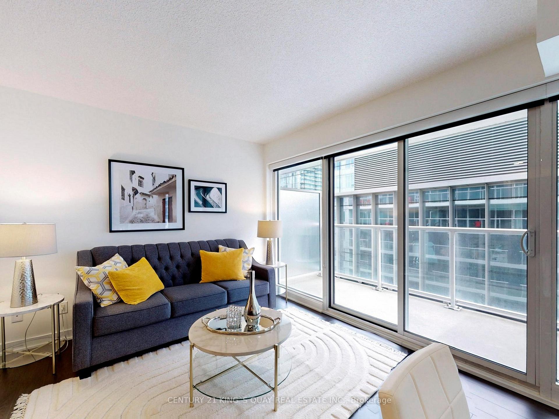 Photo 4 of Unit 1002, 17 Bathurst Street, Toronto, Waterfront Communities — HOMEH