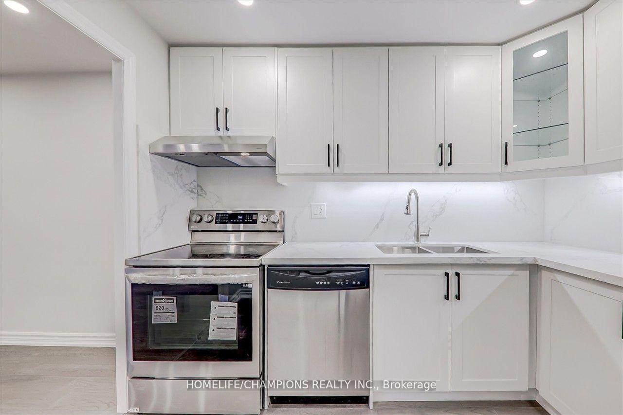 Photo 14 of Unit 325, 16 Elgin Street, Markham, Thornhill — HOMEH