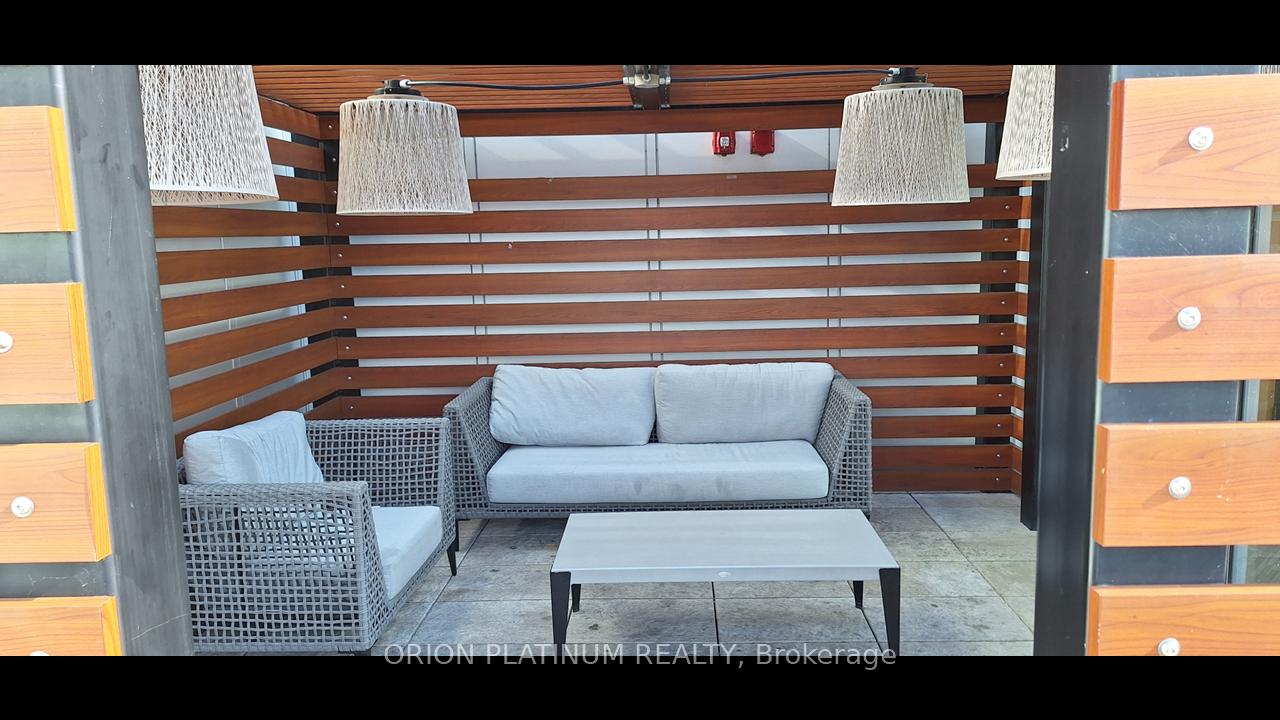 Photo 2 of Unit 803, 17 Bathurst Street, Toronto, Waterfront Communities — HOMEH