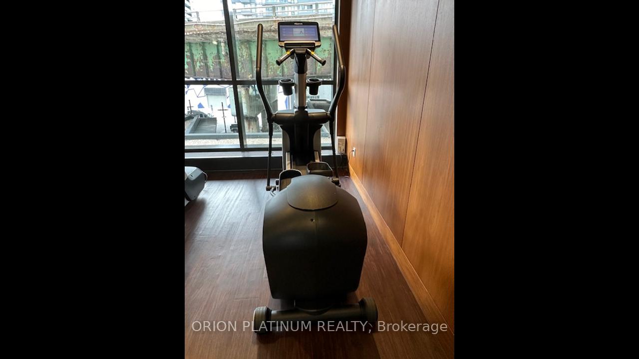Photo 8 of Unit 803, 17 Bathurst Street, Toronto, Waterfront Communities — HOMEH