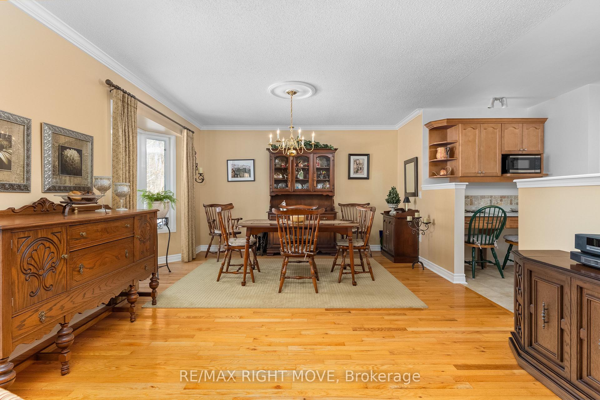 Photo 17 of 36 Hedgewood Lane, Gravenhurst, Muskoka (S) — HOMEH