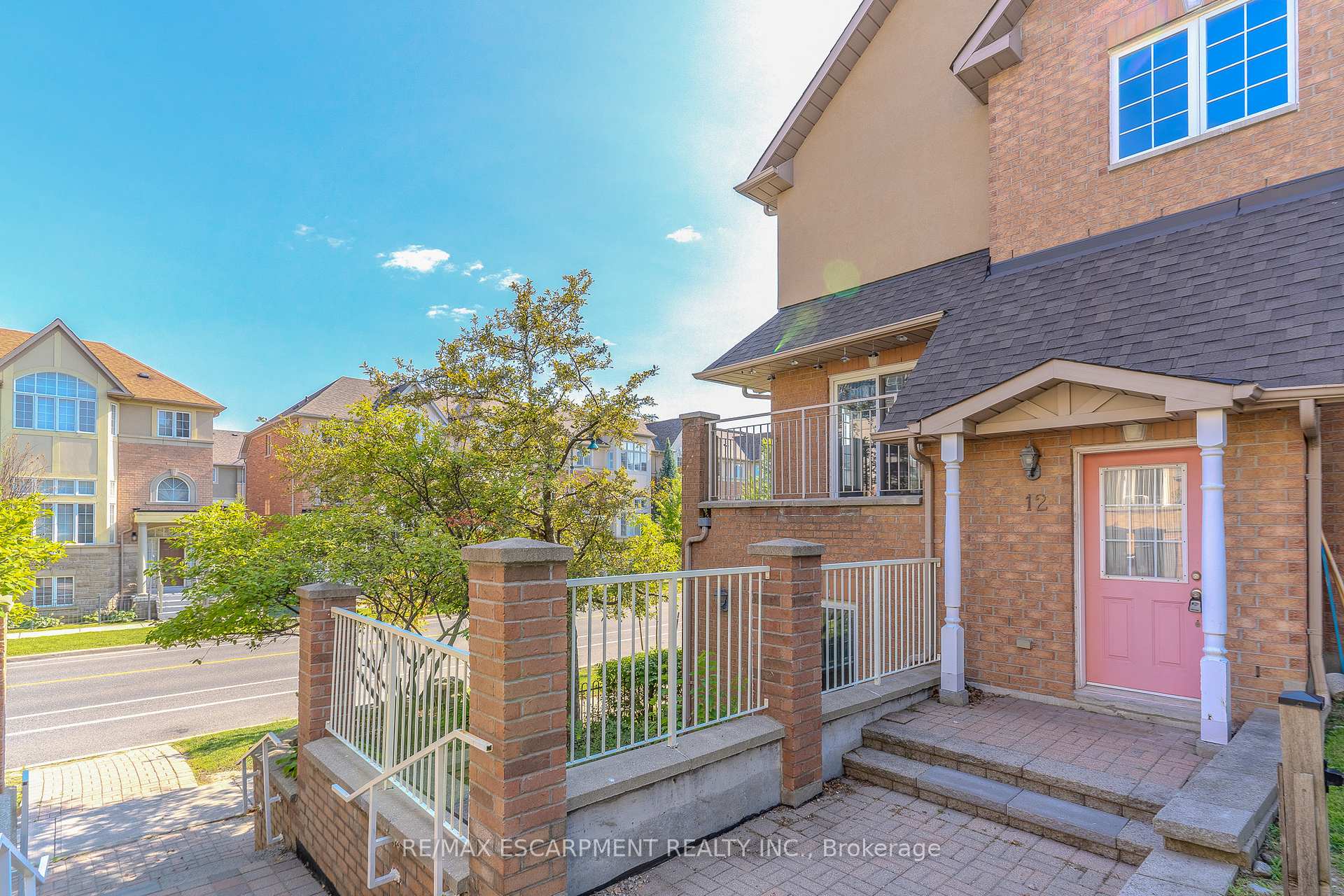 Photo 6 of Unit 12, 14 Cox Boulevard, Markham, Unionville — HOMEH