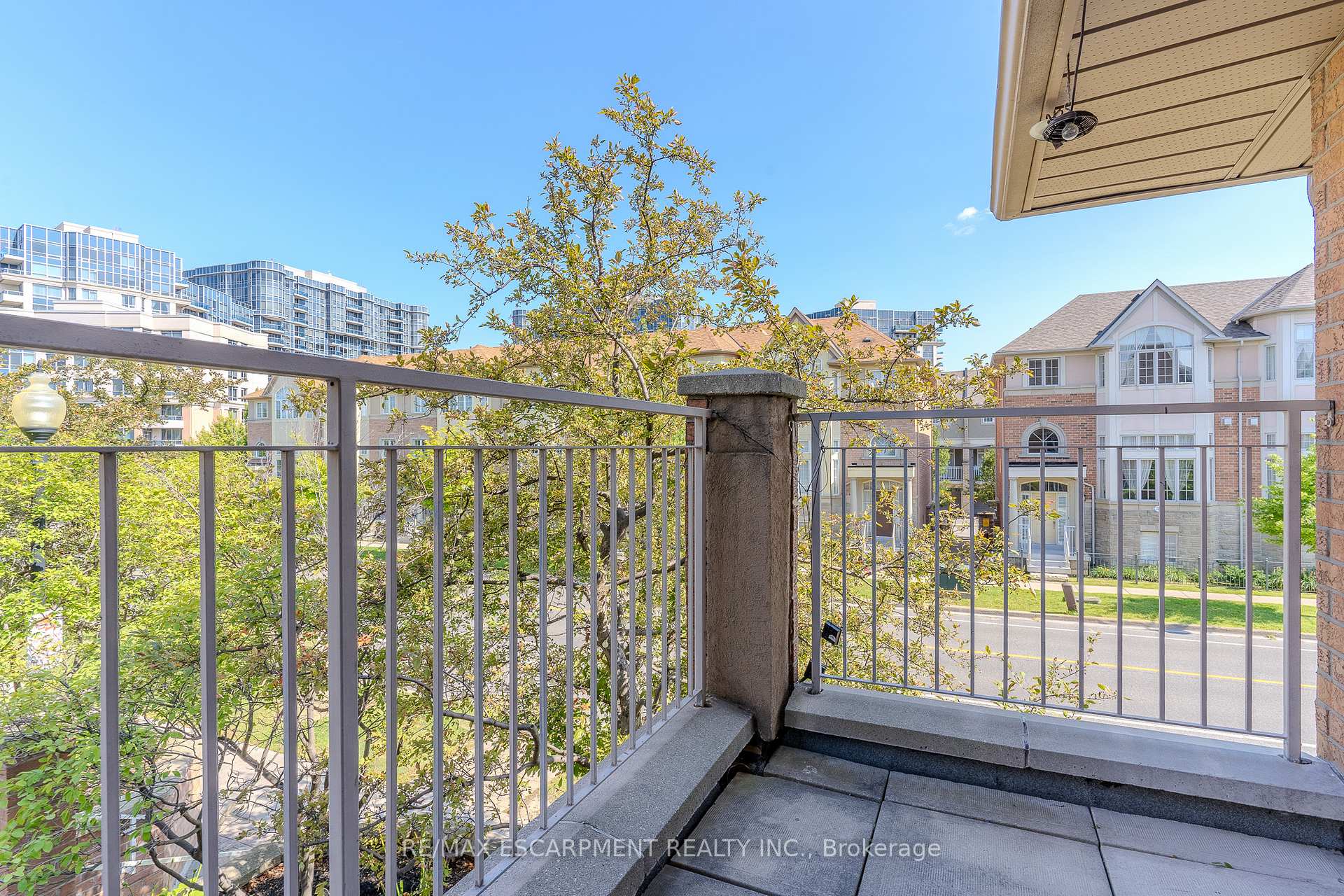 Photo 19 of Unit 12, 14 Cox Boulevard, Markham, Unionville — HOMEH