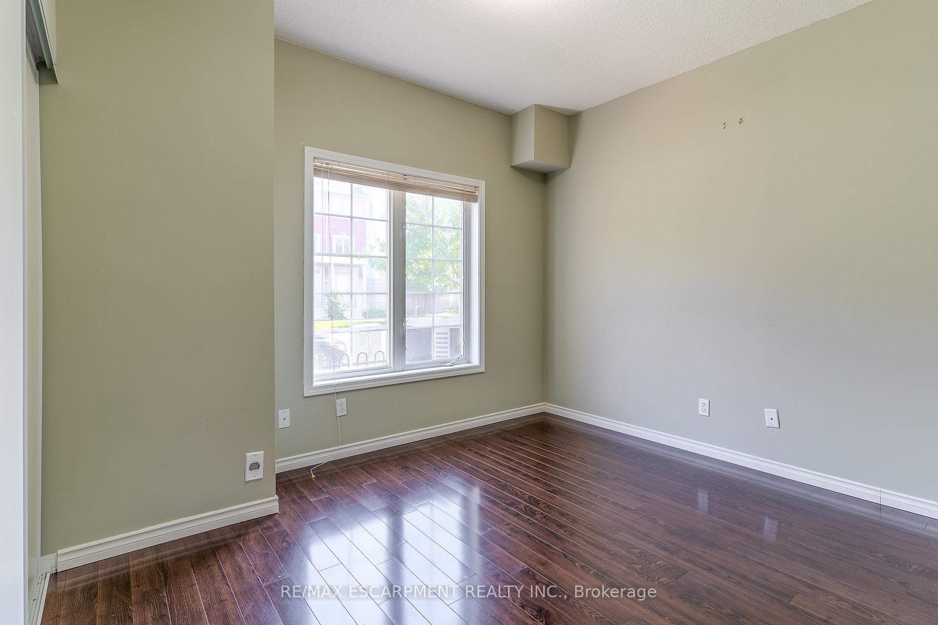 Photo 20 of Unit 12, 14 Cox Boulevard, Markham, Unionville — HOMEH