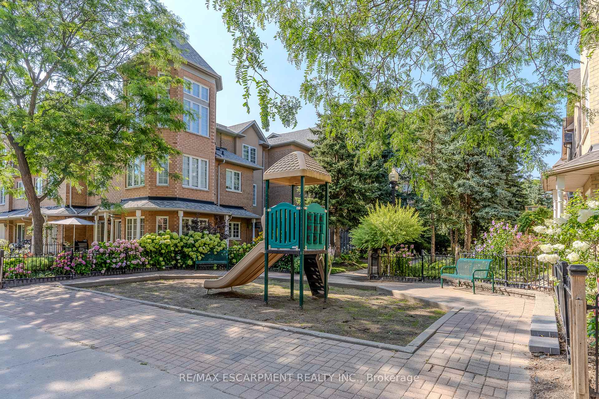 Photo 35 of Unit 12, 14 Cox Boulevard, Markham, Unionville — HOMEH