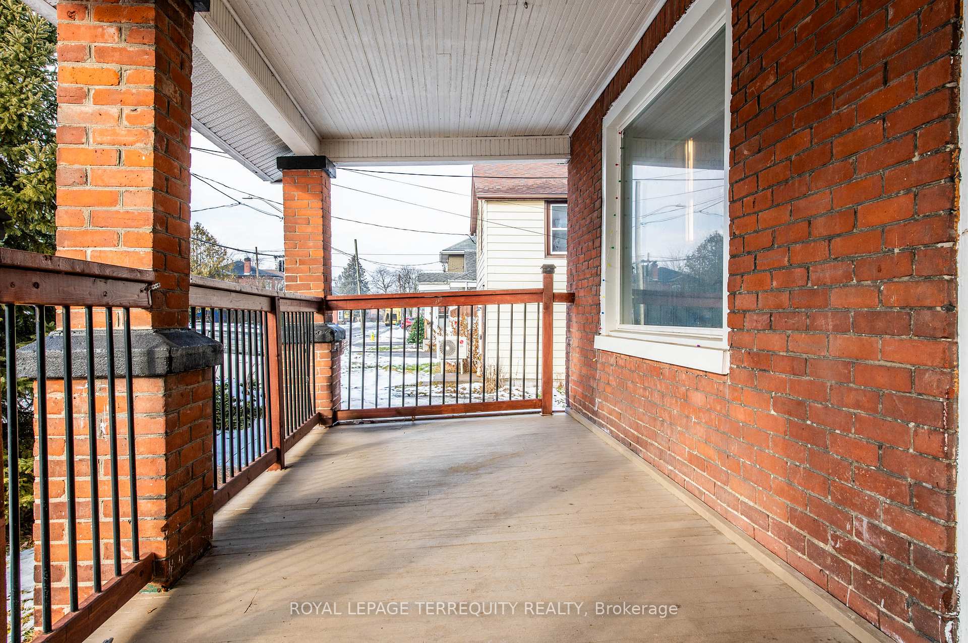 Photo 5 of 17 Dunbar Street, Belleville, Belleville Ward — HOMEH