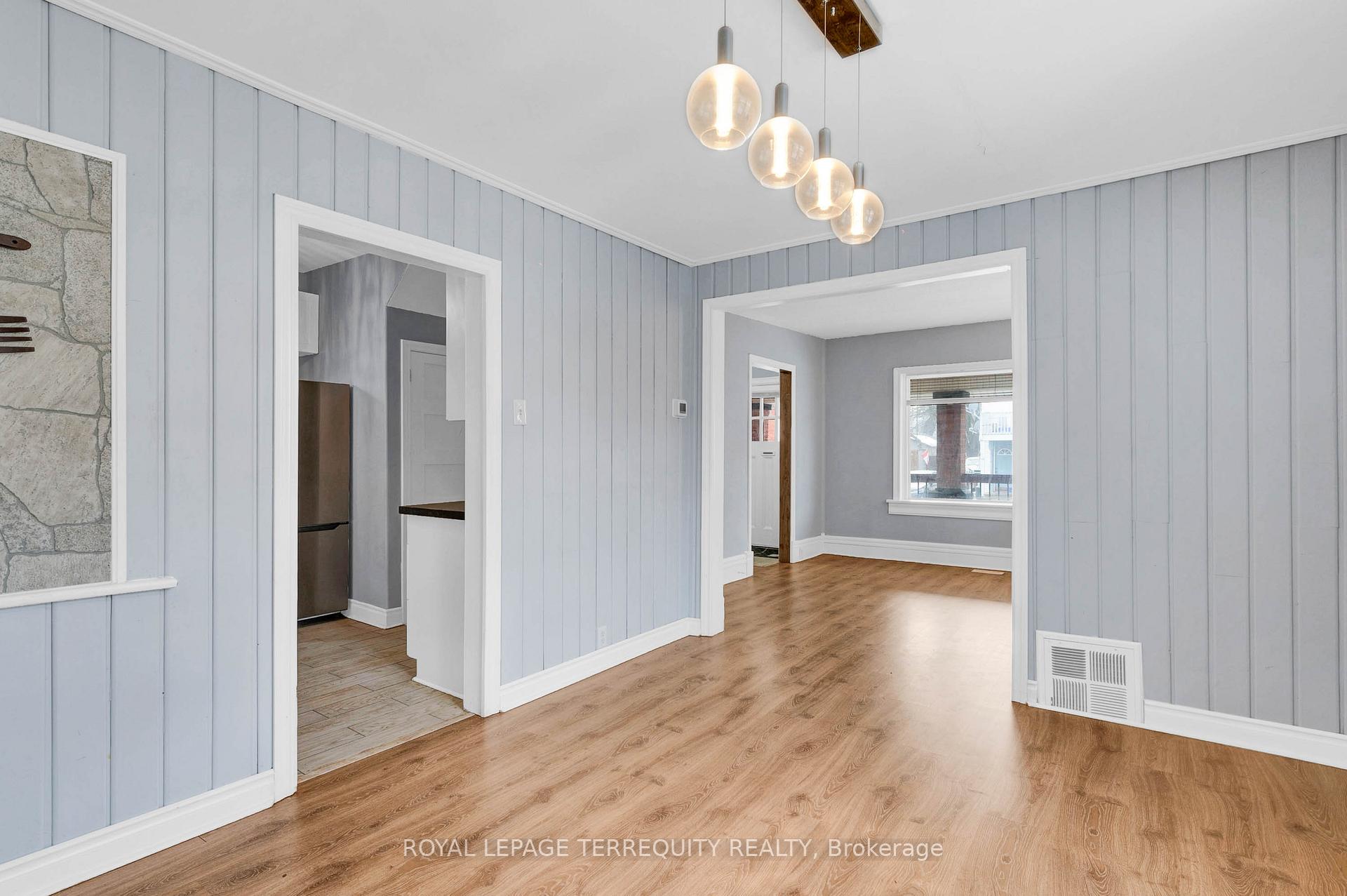 Photo 13 of 17 Dunbar Street, Belleville, Belleville Ward — HOMEH