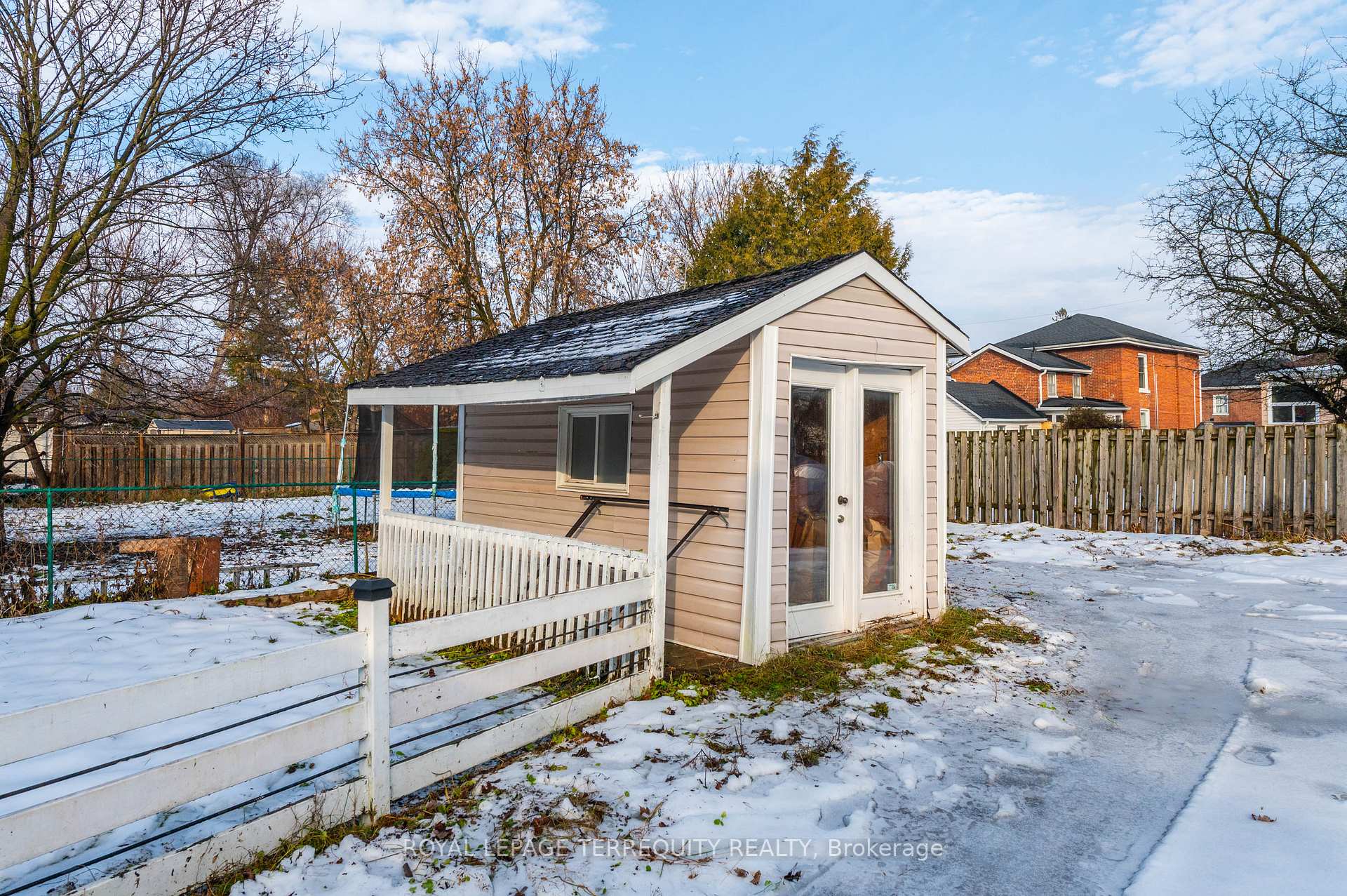 Photo 32 of 17 Dunbar Street, Belleville, Belleville Ward — HOMEH