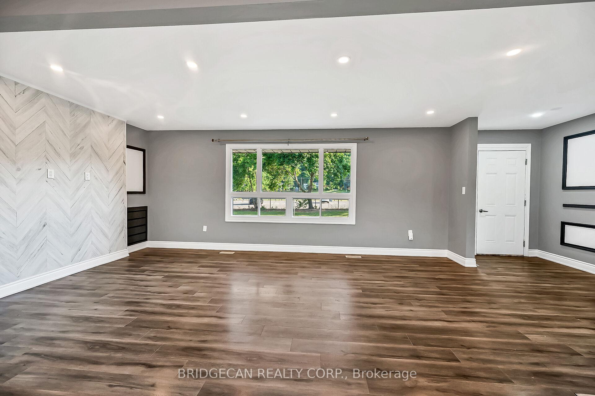 Photo 9 of 17 Brierwood Avenue, Grimsby, Grimsby West — HOMEH