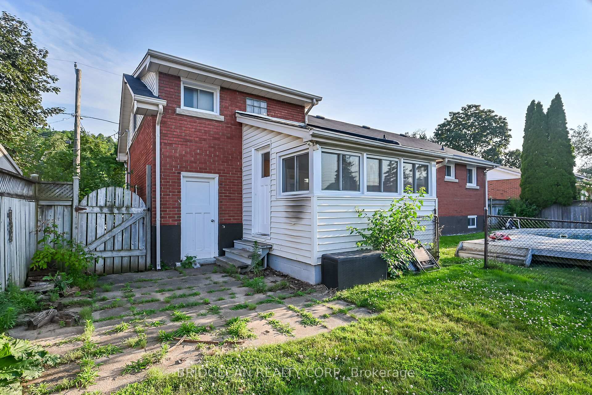 Photo 44 of 17 Brierwood Avenue, Grimsby, Grimsby West — HOMEH