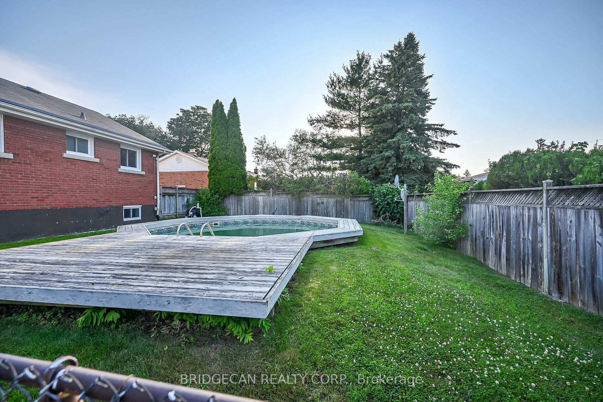 Photo 45 of 17 Brierwood Avenue, Grimsby, Grimsby West — HOMEH