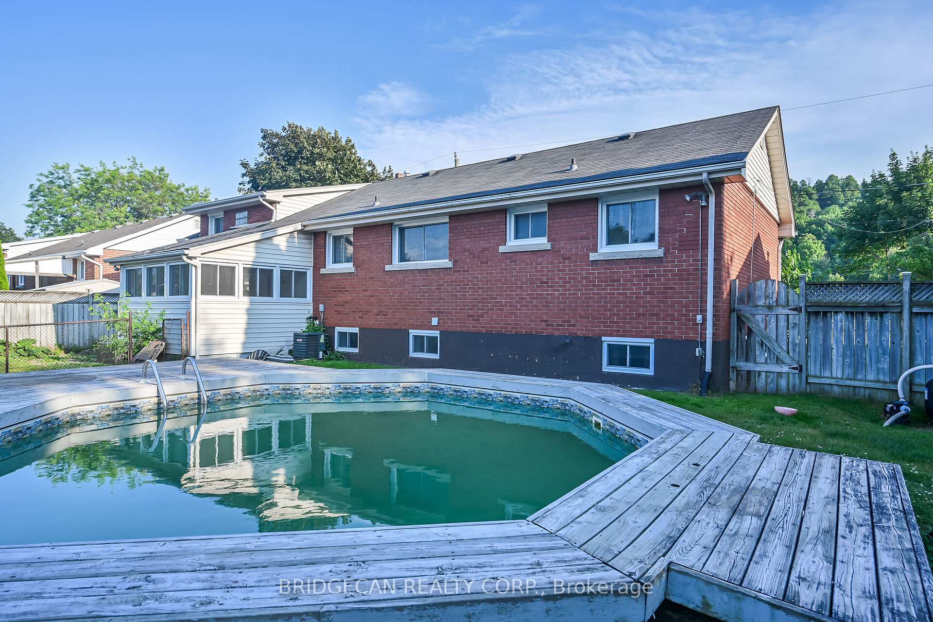 Photo 48 of 17 Brierwood Avenue, Grimsby, Grimsby West — HOMEH