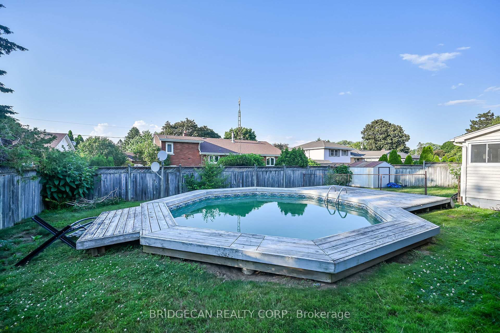 Photo 49 of 17 Brierwood Avenue, Grimsby, Grimsby West — HOMEH