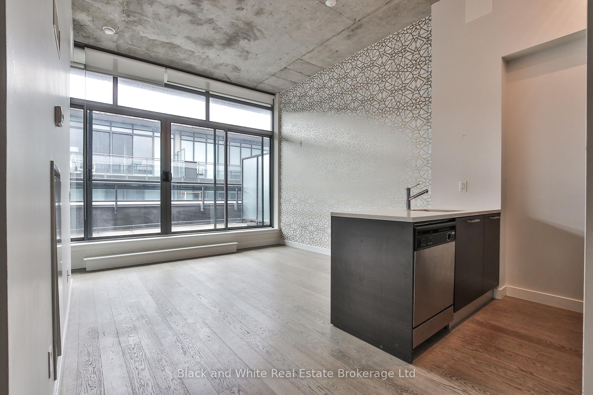 Photo 2 of Unit 823, 90 Broadview Avenue, Toronto, South Riverdale — HOMEH