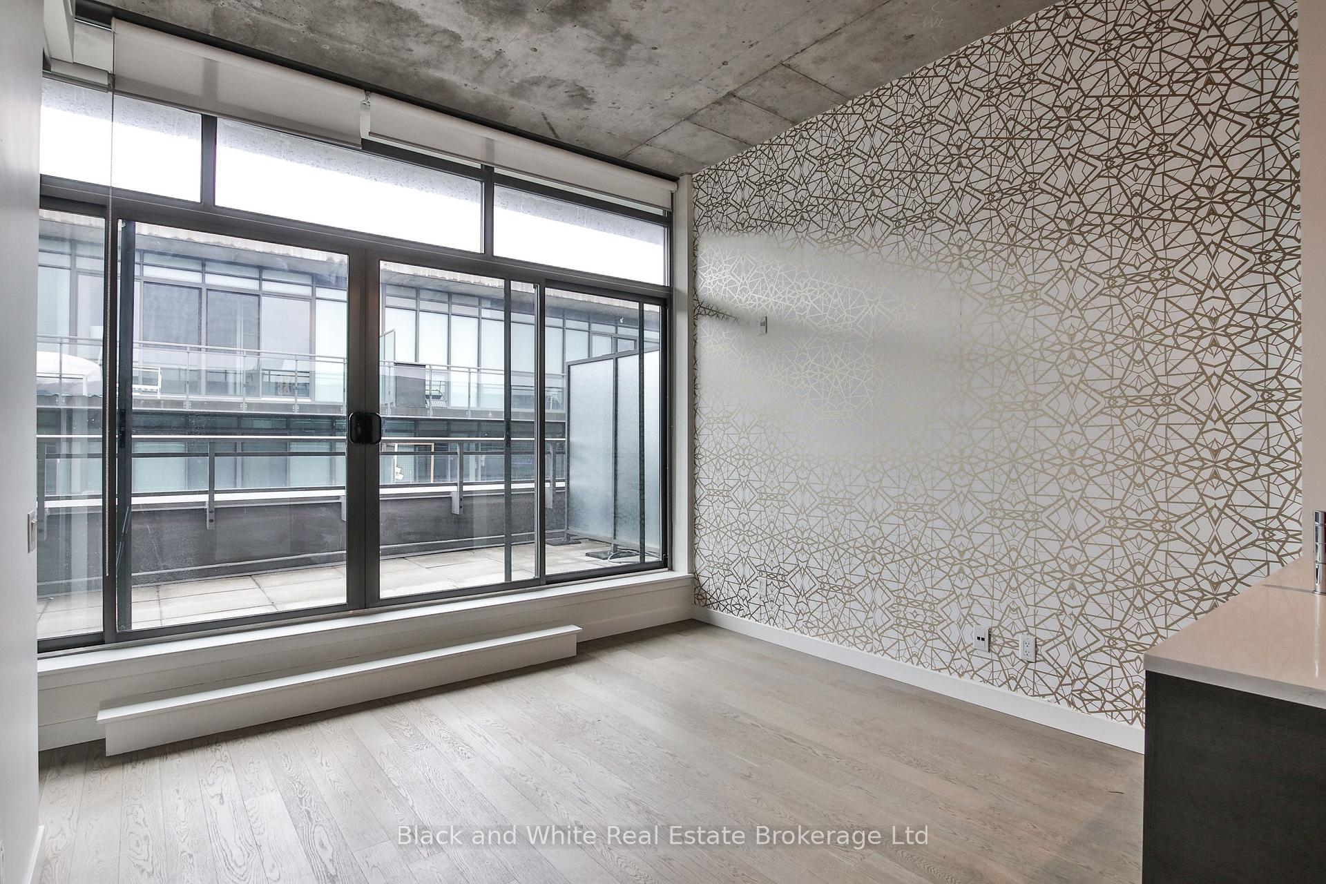 Photo 6 of Unit 823, 90 Broadview Avenue, Toronto, South Riverdale — HOMEH