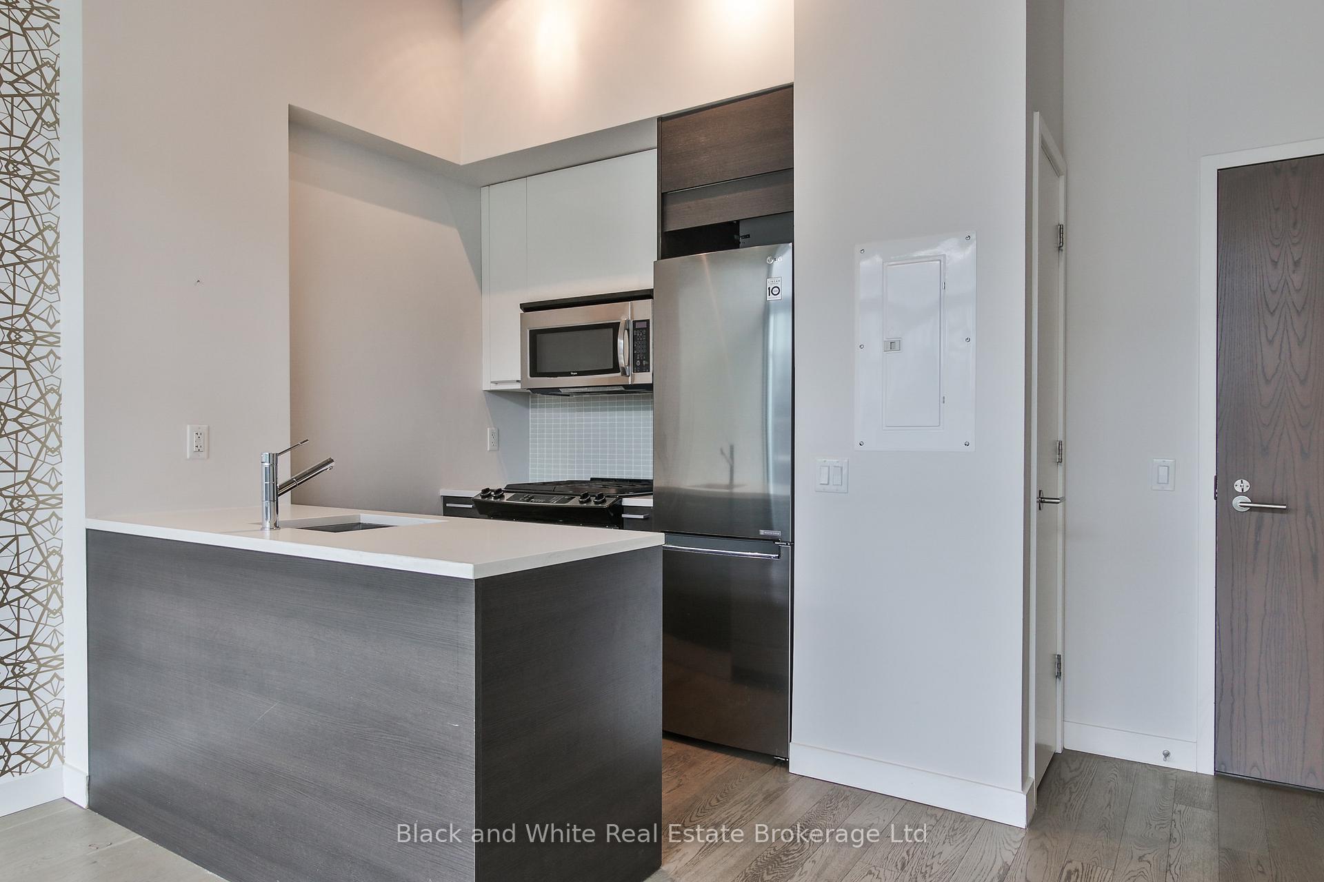 Photo 19 of Unit 823, 90 Broadview Avenue, Toronto, South Riverdale — HOMEH
