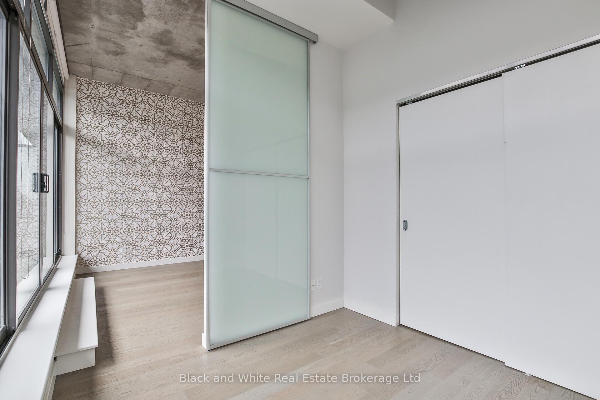 Photo 14 of Unit 823, 90 Broadview Avenue, Toronto, South Riverdale — HOMEH