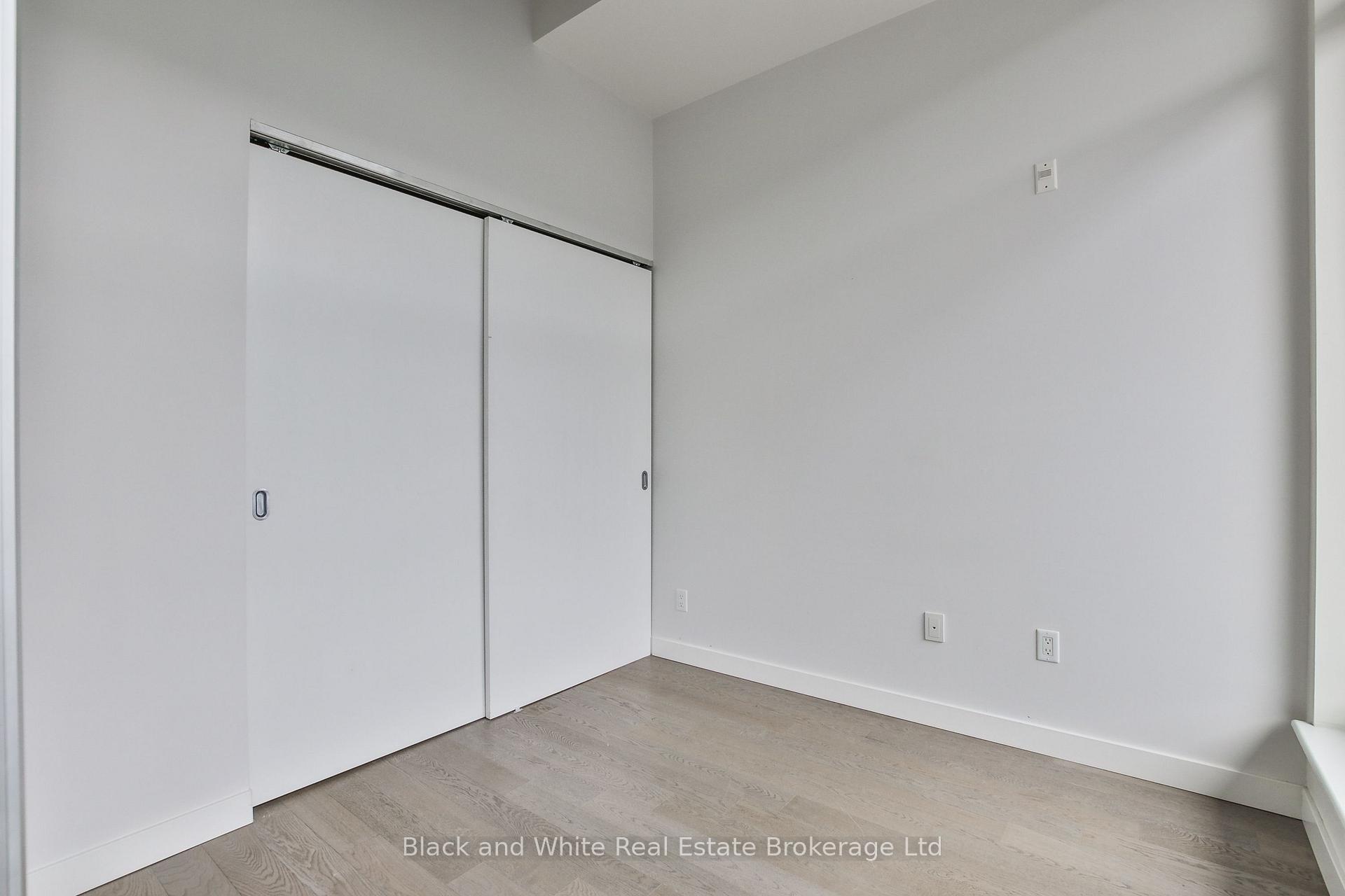 Photo 7 of Unit 823, 90 Broadview Avenue, Toronto, South Riverdale — HOMEH
