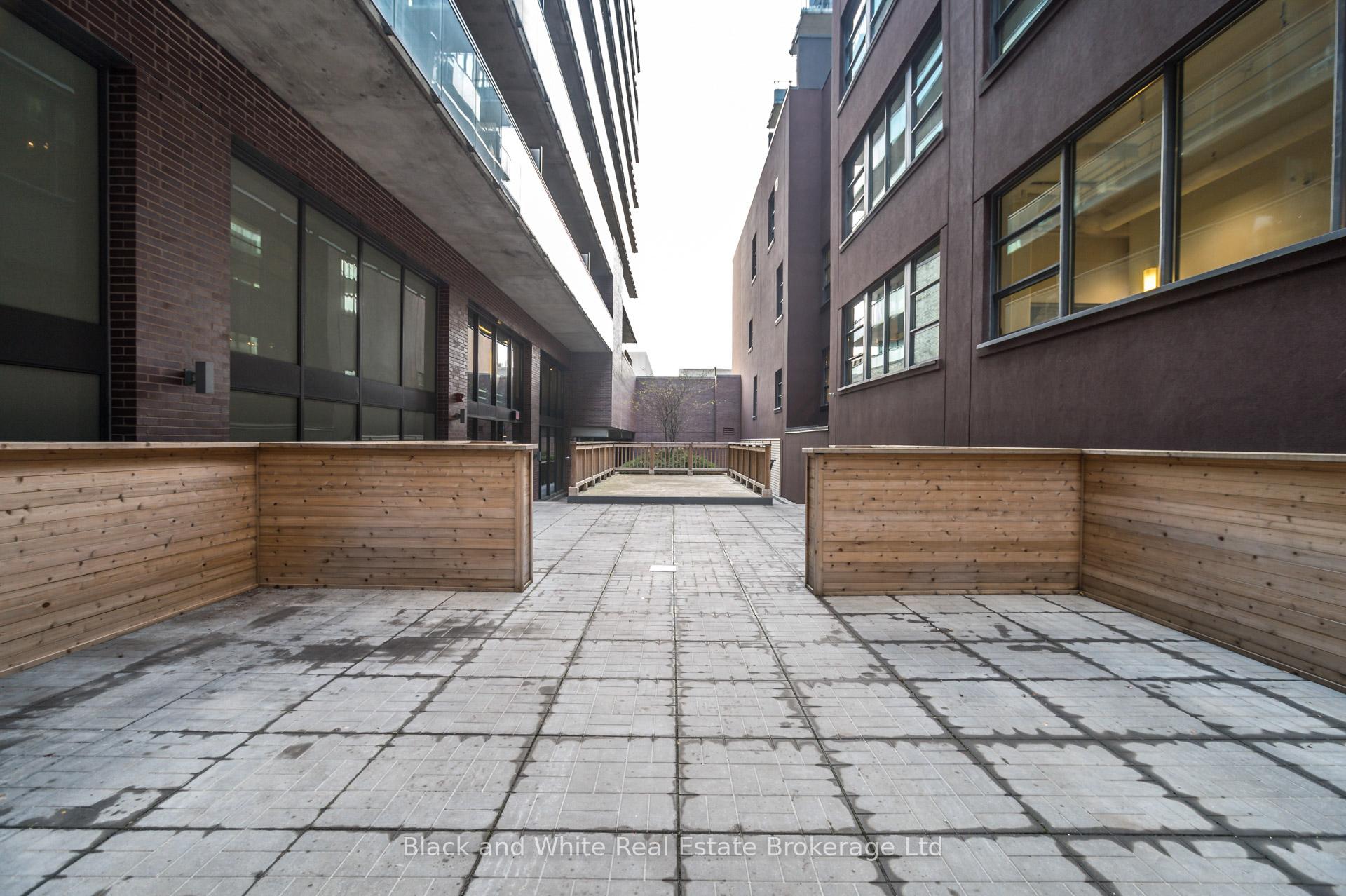 Photo 22 of Unit 823, 90 Broadview Avenue, Toronto, South Riverdale — HOMEH