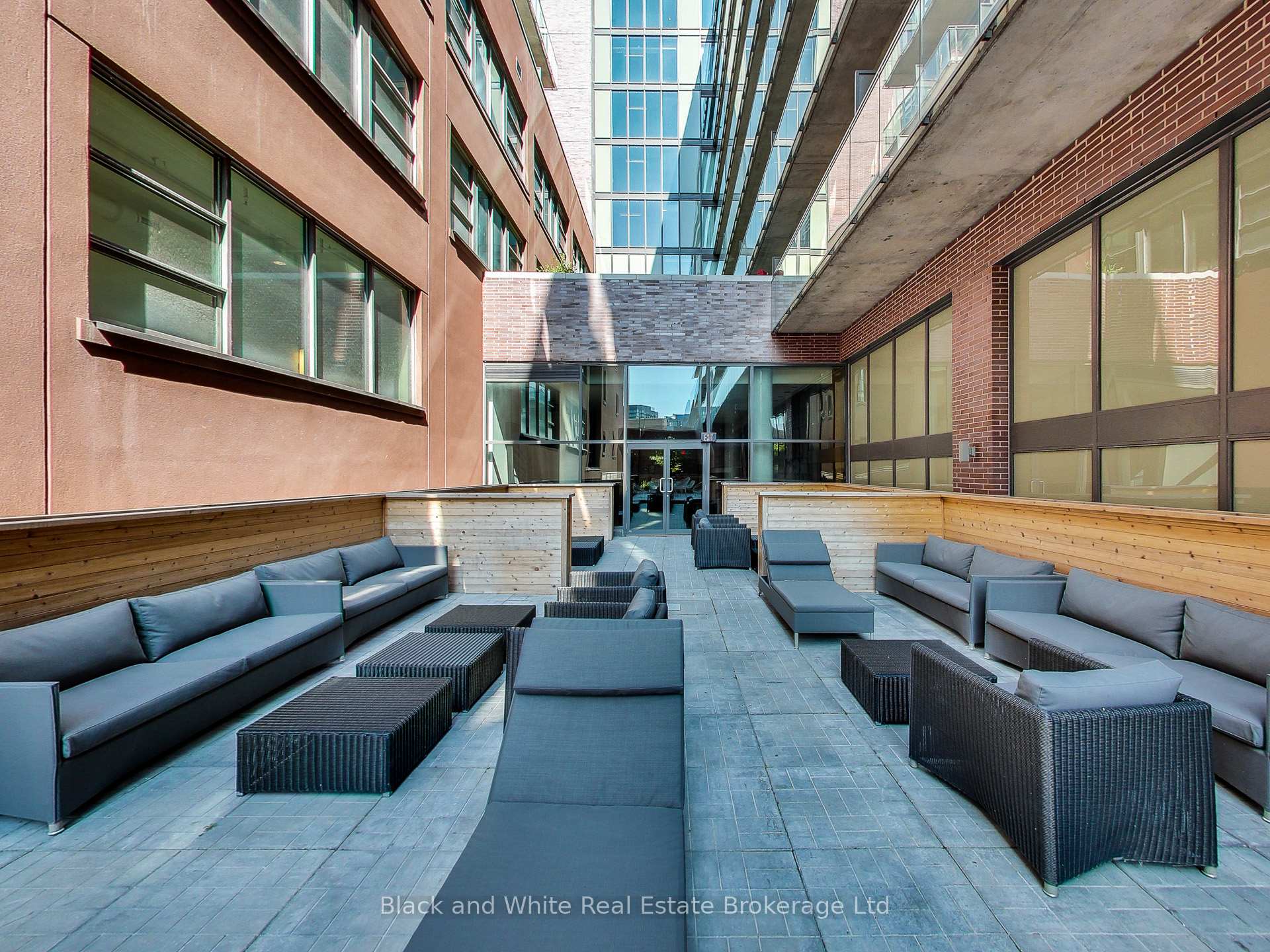 Photo 25 of Unit 823, 90 Broadview Avenue, Toronto, South Riverdale — HOMEH