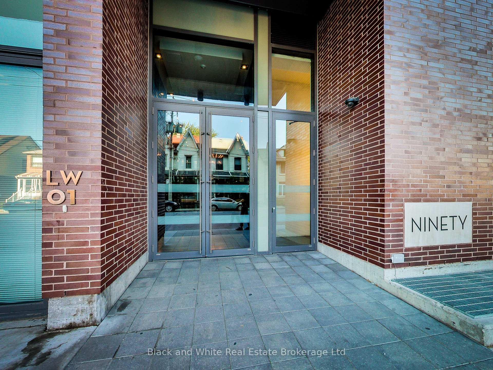 Photo 30 of Unit 823, 90 Broadview Avenue, Toronto, South Riverdale — HOMEH