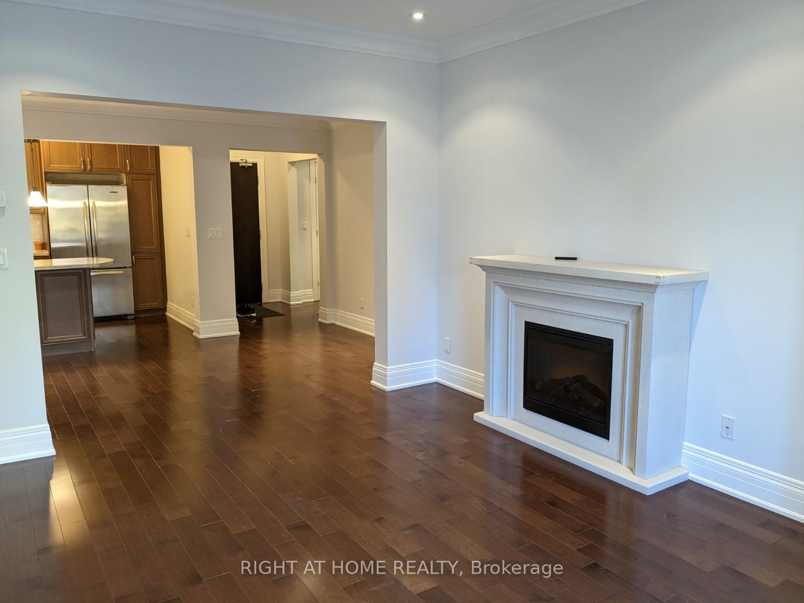 Photo 4 of Unit 236, 80 Burns Boulevard, King, King City — HOMEH
