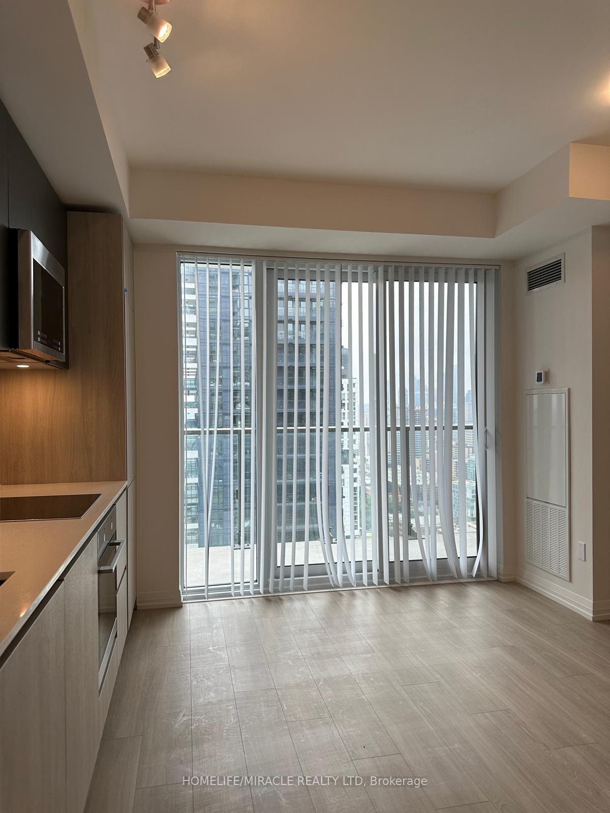 Photo 6 of Unit 3927, 28 Widmer Street, Toronto, Waterfront Communities — HOMEH