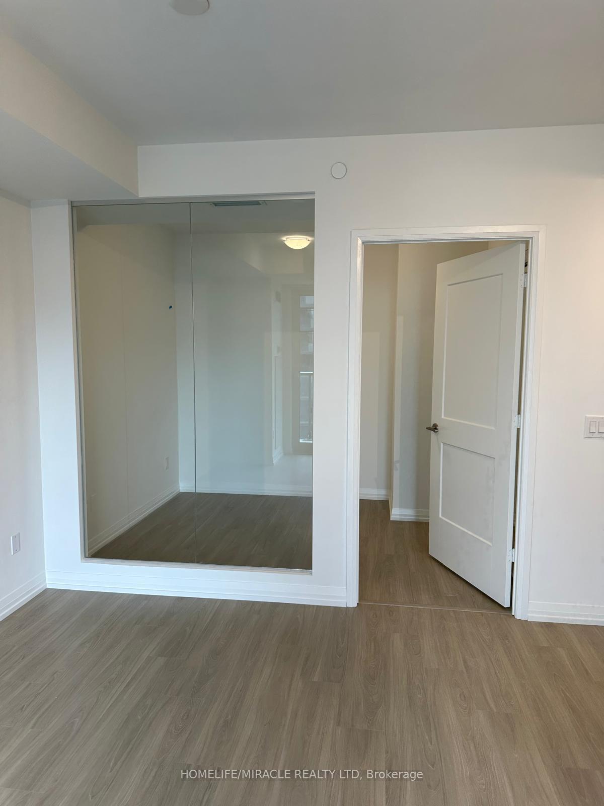 Photo 7 of Unit 3927, 28 Widmer Street, Toronto, Waterfront Communities — HOMEH