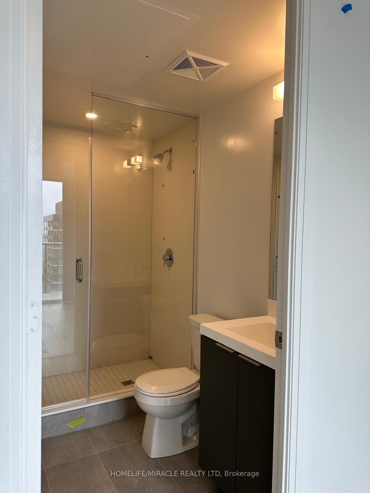 Photo 8 of Unit 3927, 28 Widmer Street, Toronto, Waterfront Communities — HOMEH