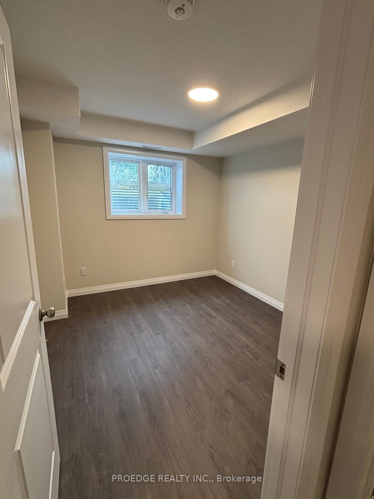 Photo 11 of Unit D7, 410 Northfield Drive W, Waterloo — HOMEH