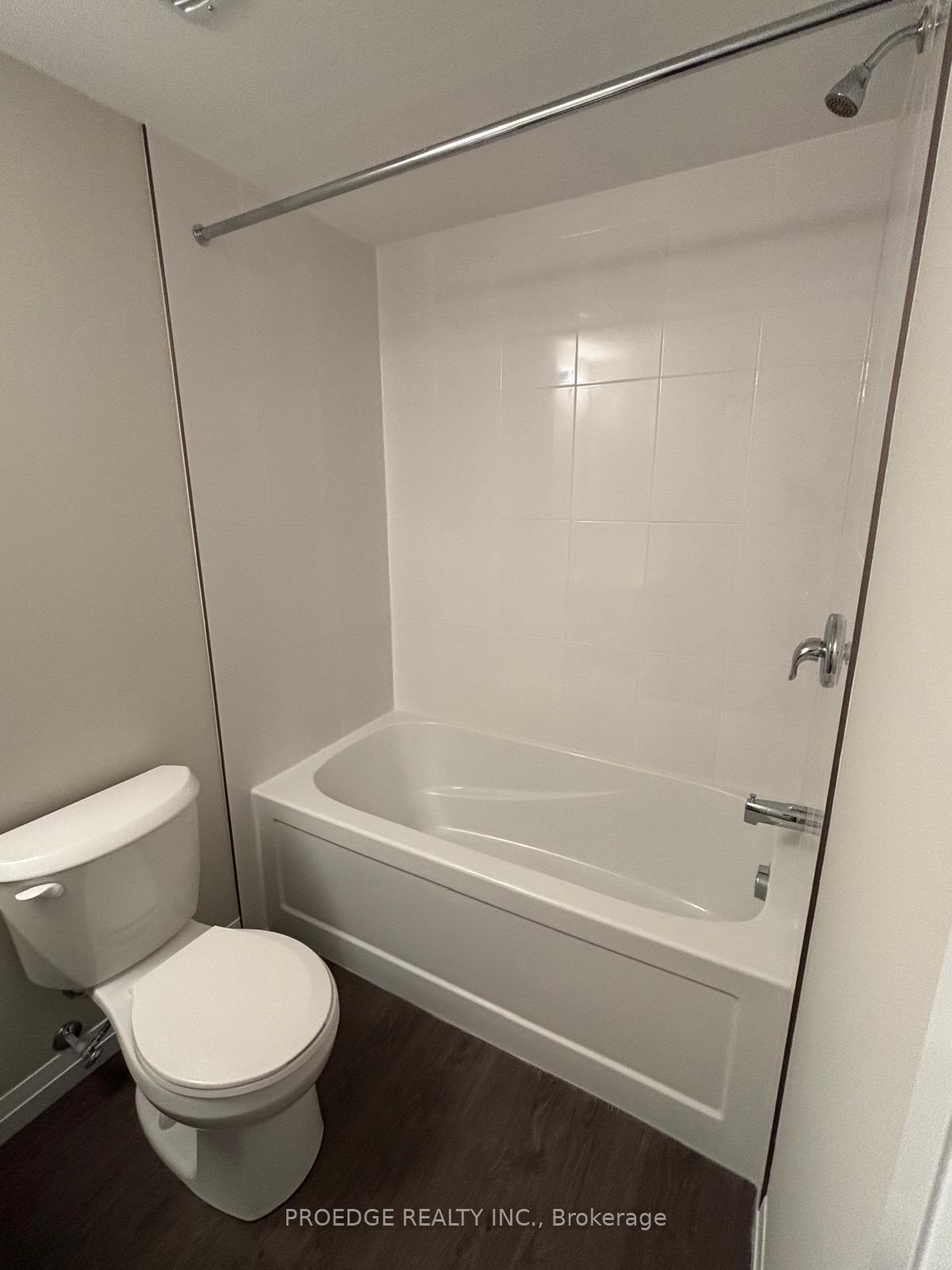 Photo 4 of Unit D7, 410 Northfield Drive W, Waterloo — HOMEH