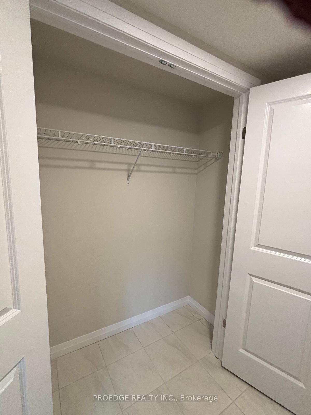 Photo 12 of Unit D7, 410 Northfield Drive W, Waterloo — HOMEH