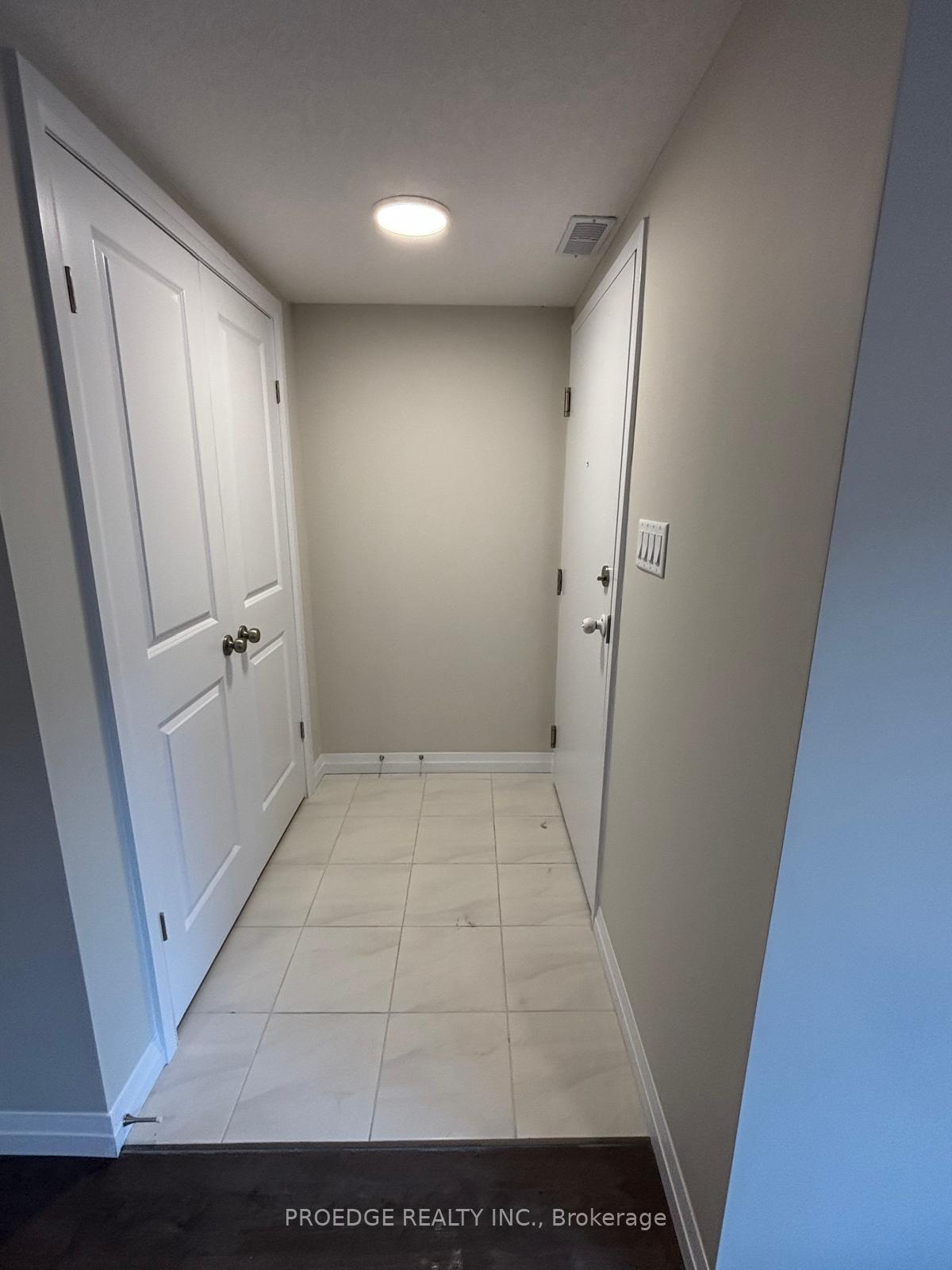 Photo 13 of Unit D7, 410 Northfield Drive W, Waterloo — HOMEH