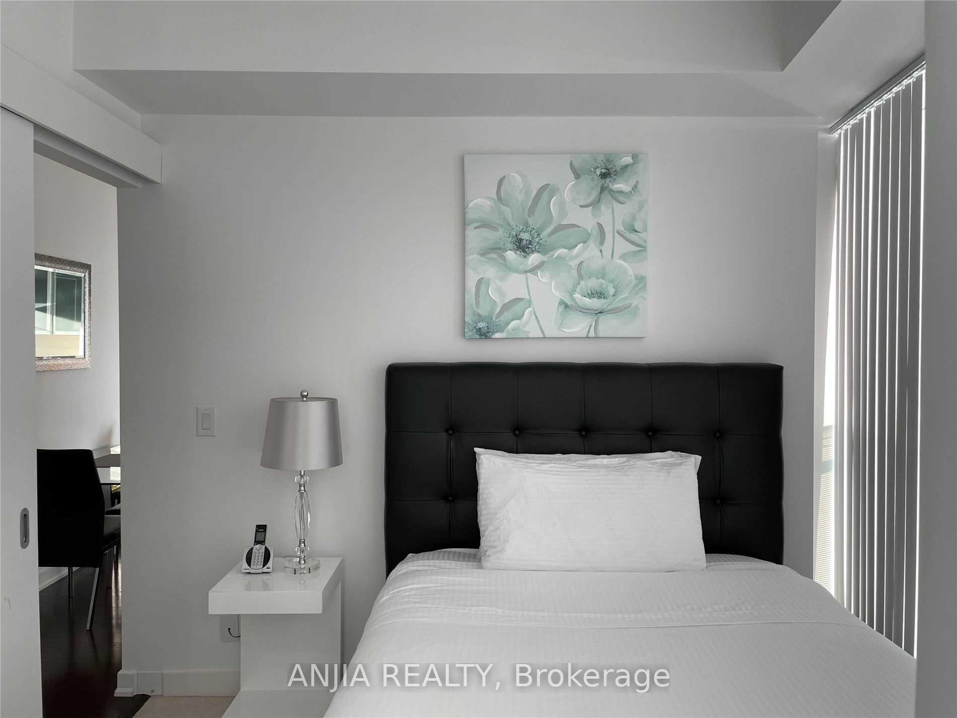 Photo 12 of Unit 3608, 14 York Street, Toronto, Waterfront Communities — HOMEH