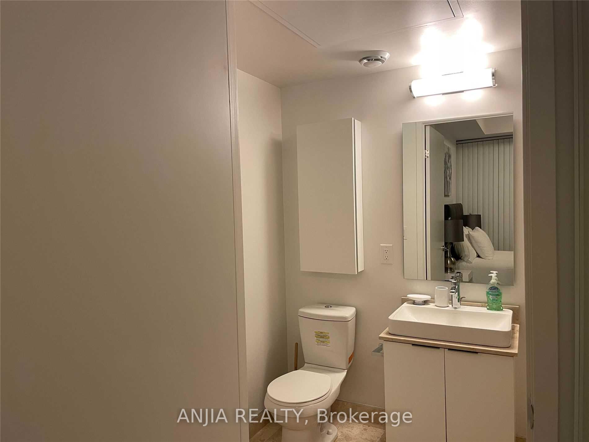 Photo 8 of Unit 3608, 14 York Street, Toronto, Waterfront Communities — HOMEH