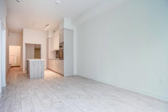 Photo 11 of Unit 815W, 27 Bathurst Street, Toronto, Waterfront Communities — HOMEH