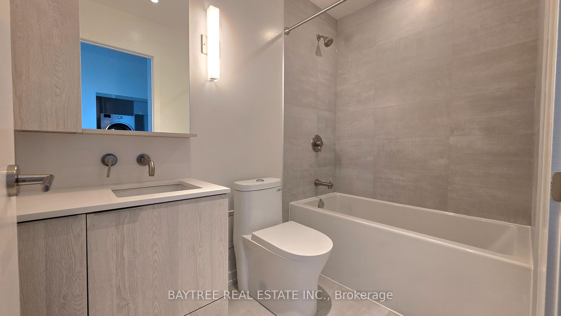 Photo 5 of Unit 2308, 110 Broadway Avenue, Toronto, Mount Pleasant West — HOMEH