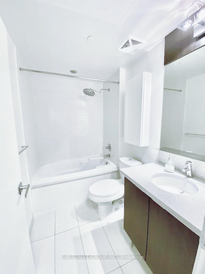 Photo 10 of Unit 3005, 21 Widmer Street, Toronto, Waterfront Communities — HOMEH