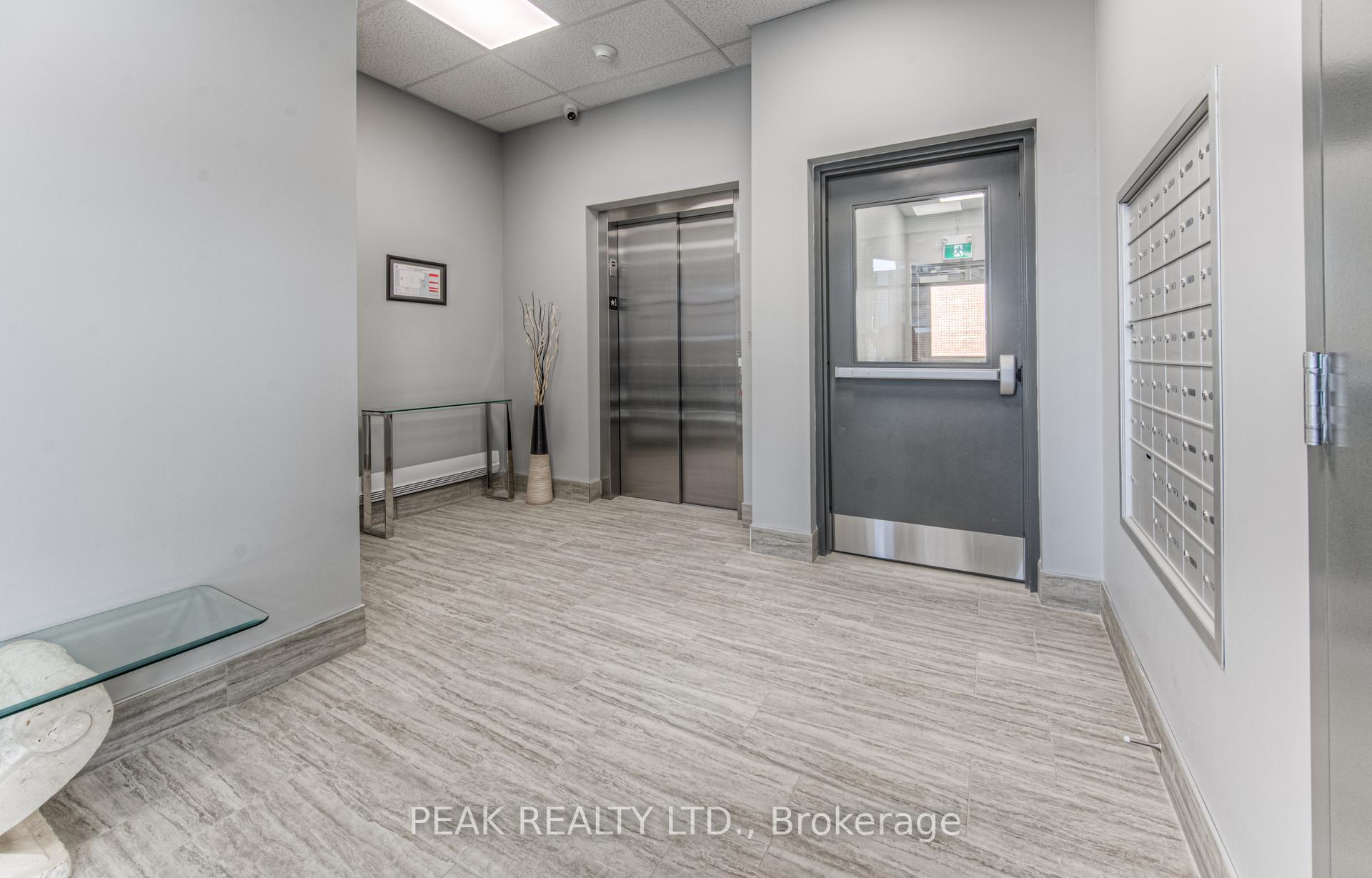 Photo 4 of Unit 204, 30 George Street S, Cambridge — HOMEH