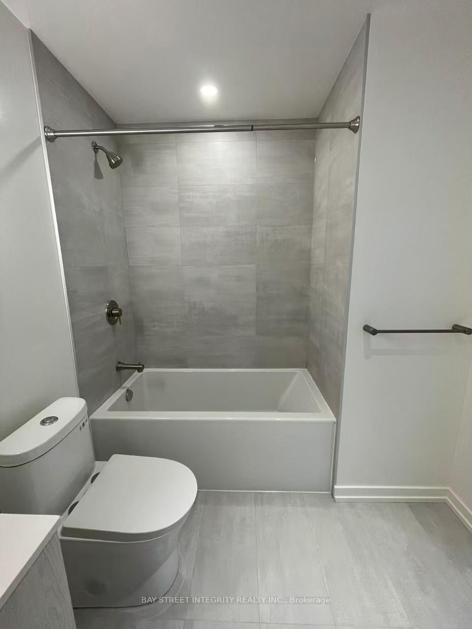 Photo 11 of Unit 2008, 110 Broadway Avenue, Toronto, Mount Pleasant West — HOMEH