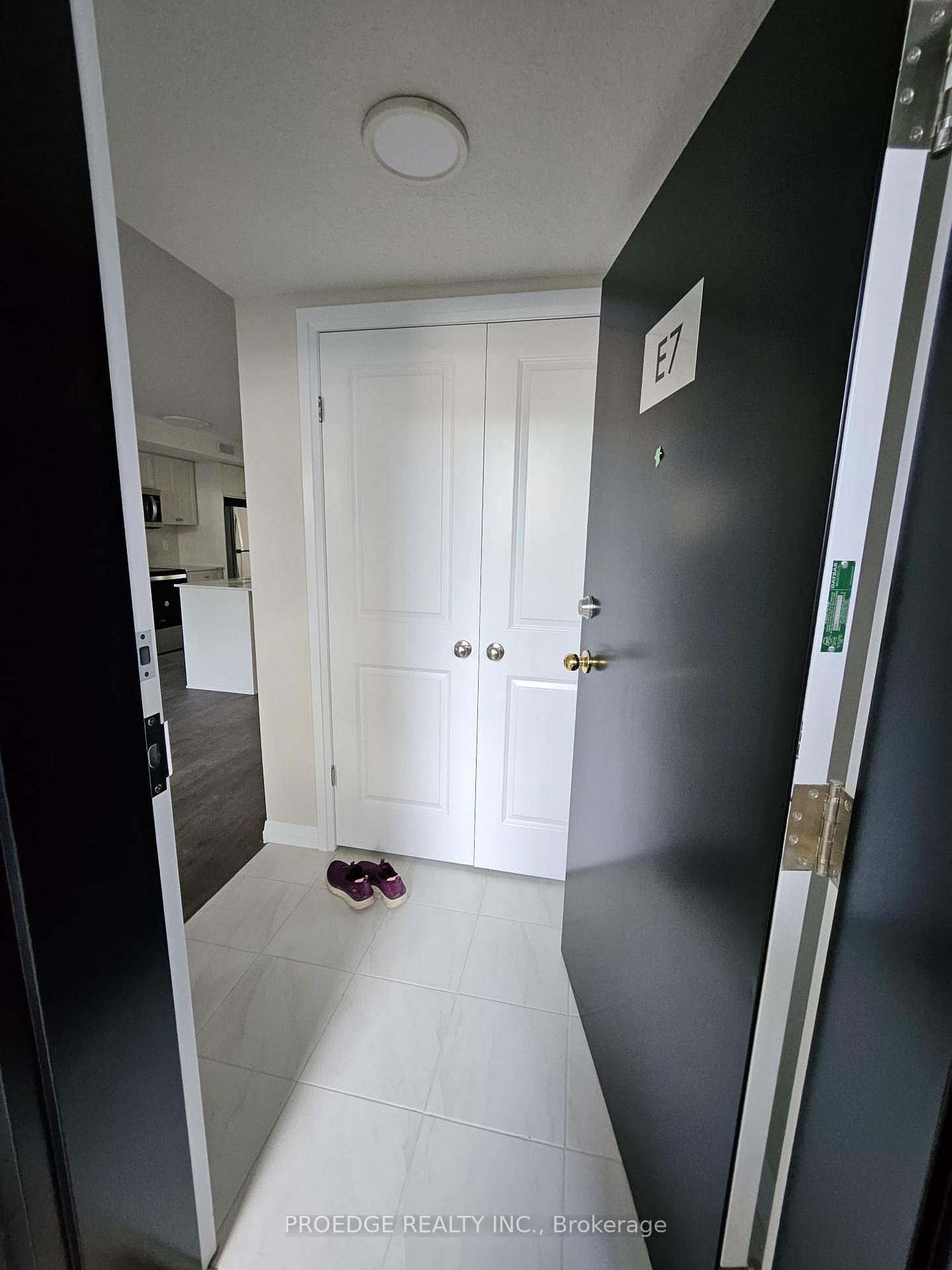 Photo 4 of Unit E7, 410 Northfield Drive W, Waterloo — HOMEH