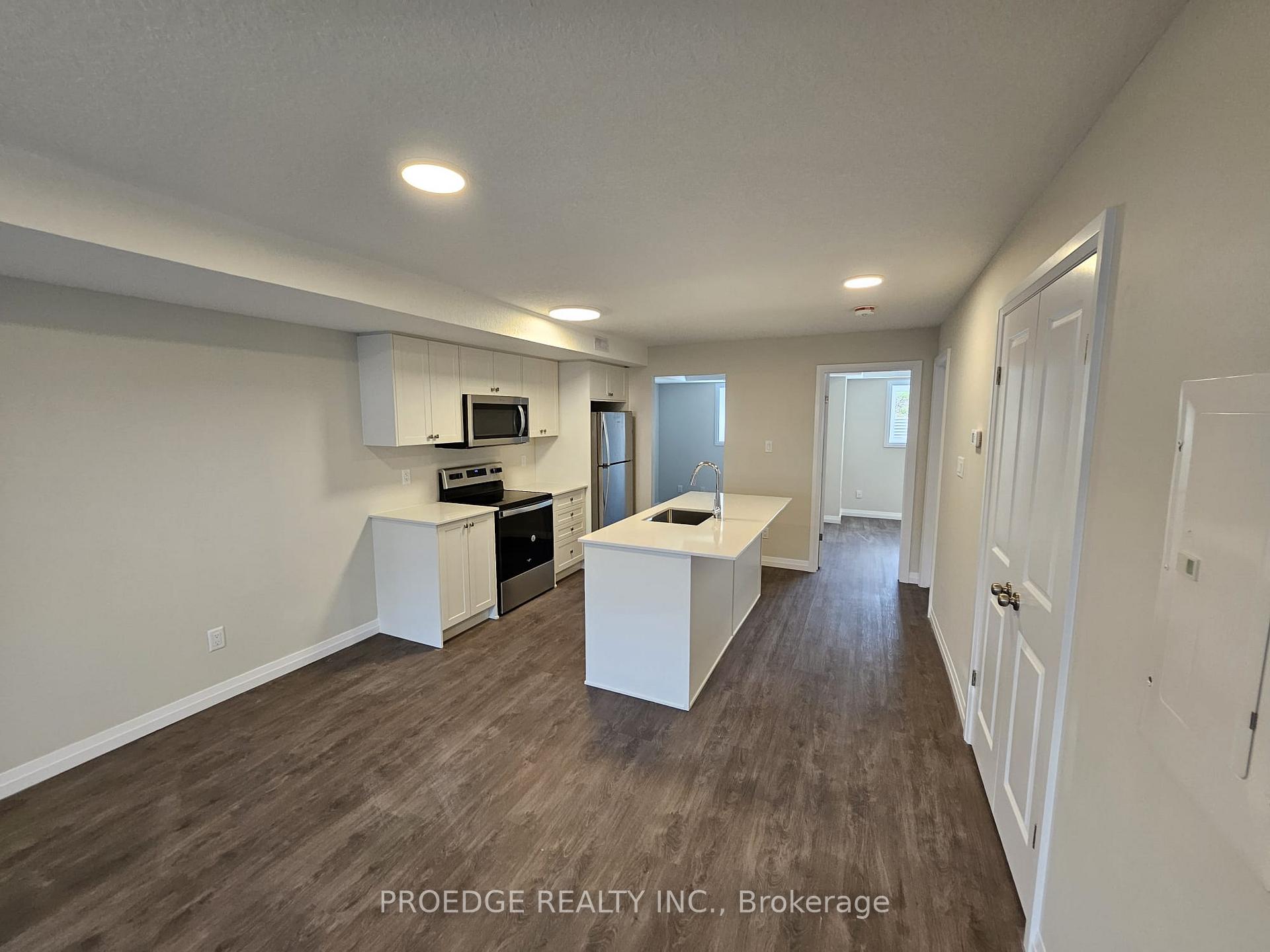 Photo 2 of Unit E7, 410 Northfield Drive W, Waterloo — HOMEH