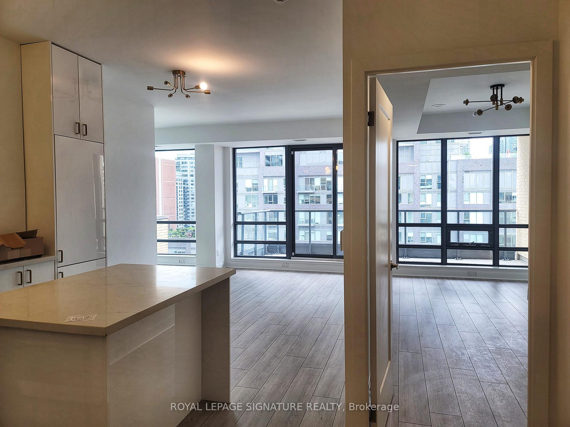 Photo 3 of Unit 1311, 438 King Street W, Toronto, Waterfront Communities — HOMEH